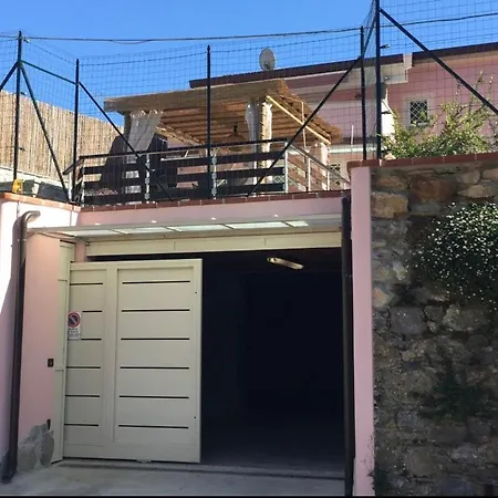 La Tra Cinque Terre E Versilia Ameglia