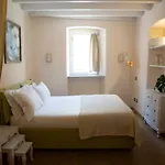 La Tra Cinque Terre E Versilia
