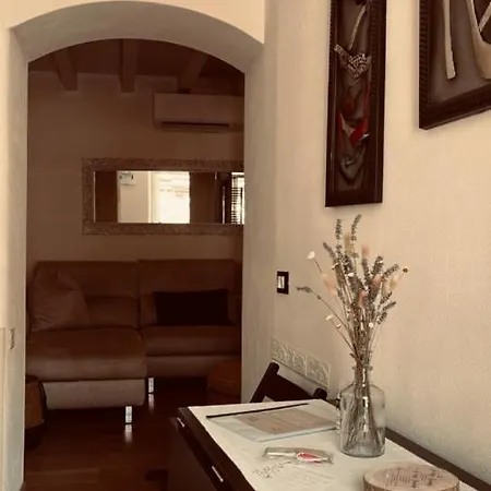 La Tra Cinque Terre E Versilia *