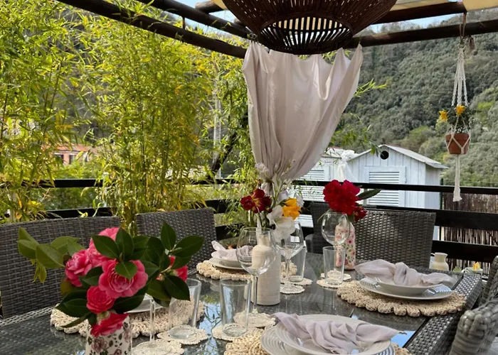 La Tra Cinque Terre E Versilia Ameglia